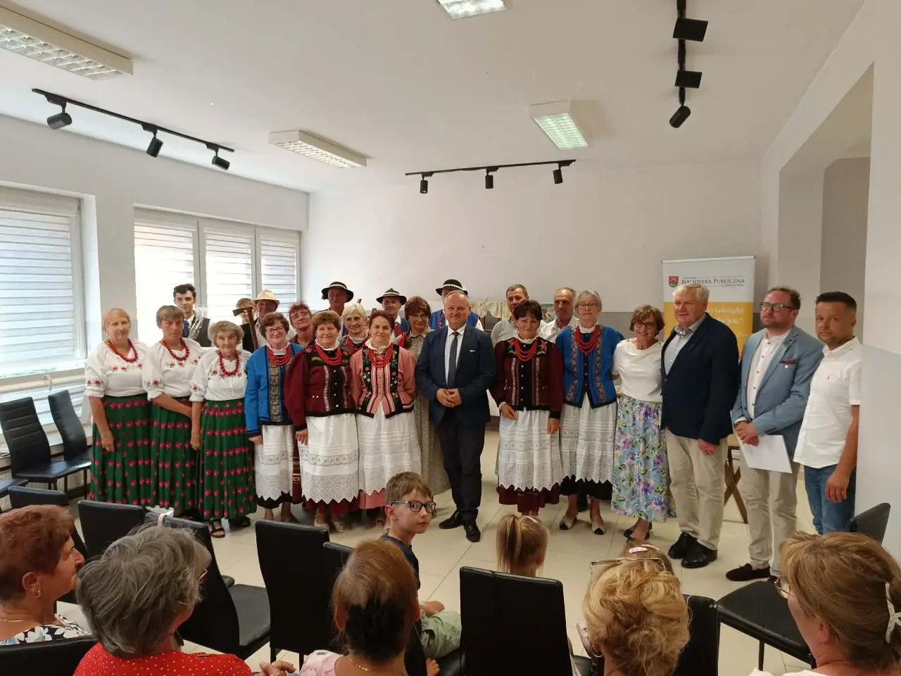 Dawne zwyczaje ożyły w Pisarzowej. Była gwara, muzyka i „Swaty”