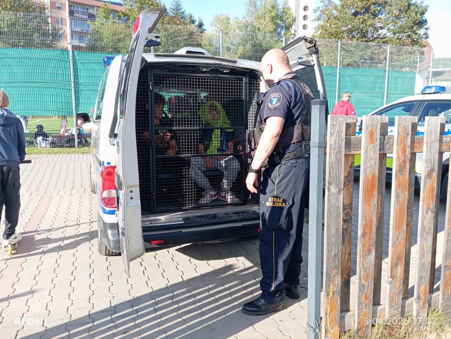Mundur ma budzić zaufanie, nie dystans. Kryniccy strażnicy spotykają się z mieszkańcami