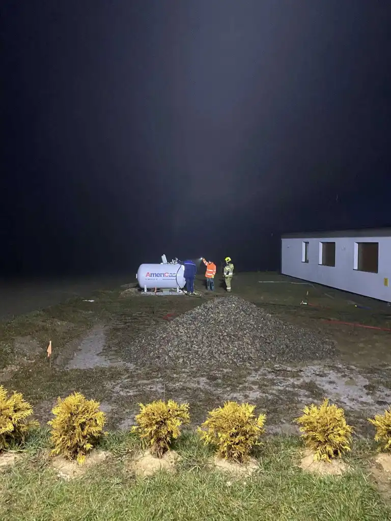 Walka z gazem i pożarem. Strażacy w akcji w Szalowej i Łużnej