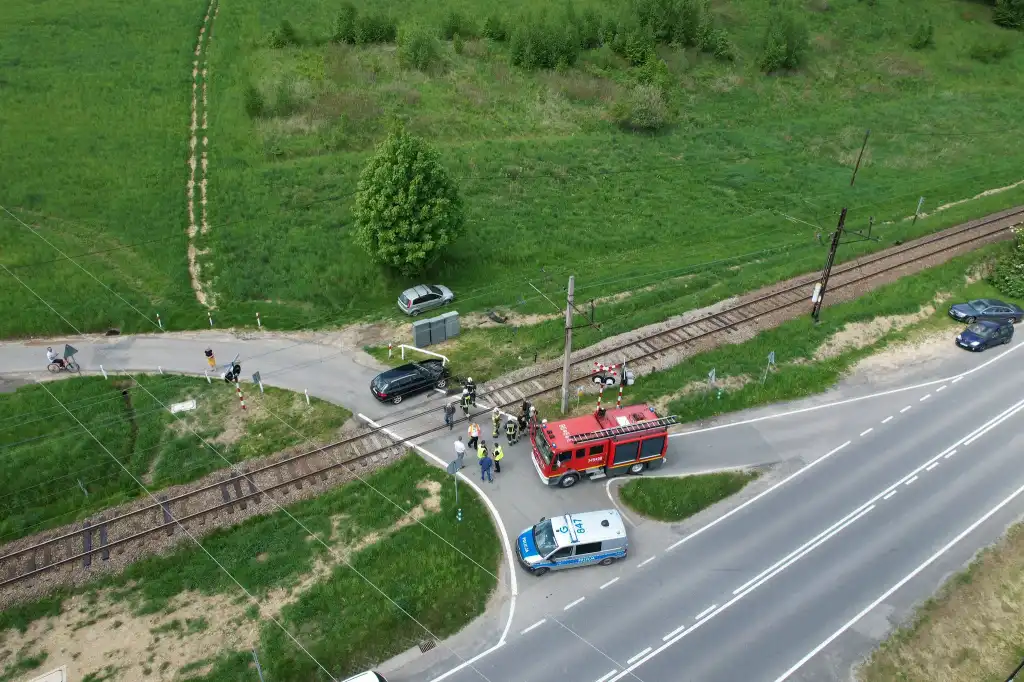 Wypadek na niestrzeżonym przejeździe kolejowym