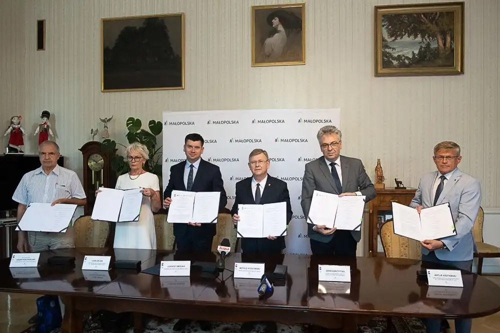 Małopolskie szpitale łączą siły w działaniach w zakresie onkologii. W tym również sądecka placówka
