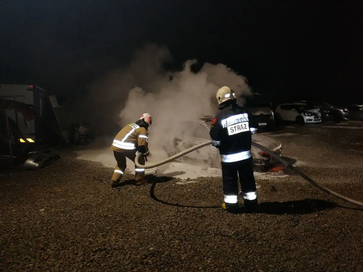 Stary Sącz: Na ul. Wyszyńskiego płonęła osobówka