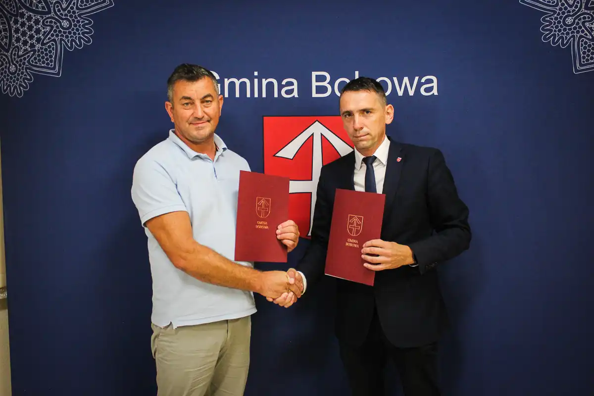 Nowe trybuny, bieżnia i skocznia. Podpisano umowę na modernizację infrastruktury sportowej w Brzanie