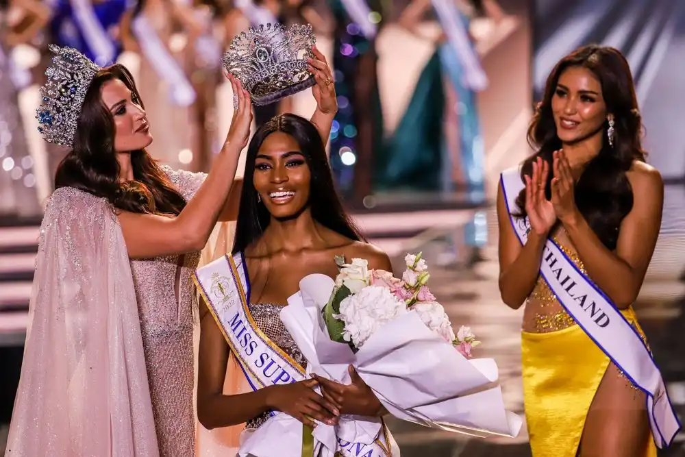 Reprezentantka Południowej Afryki z tytułem Miss Supranational 2022