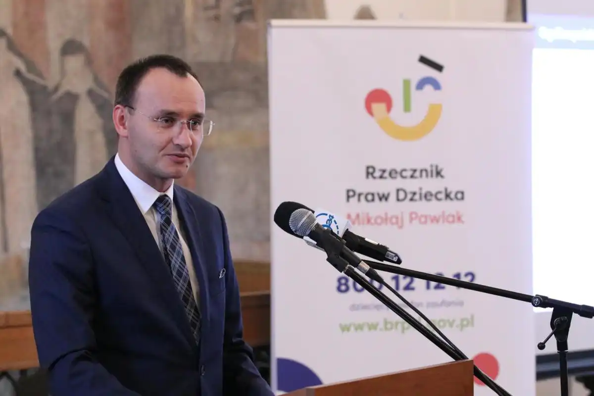 Rzecznik do ministra: Zdrowie dzieci ważniejsze od procedur