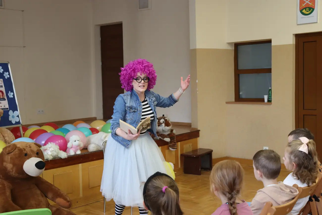 Biblioteka pełna uśmiechów. Ogólnopolski Tydzień Czytania Dzieciom w Starej Wsi