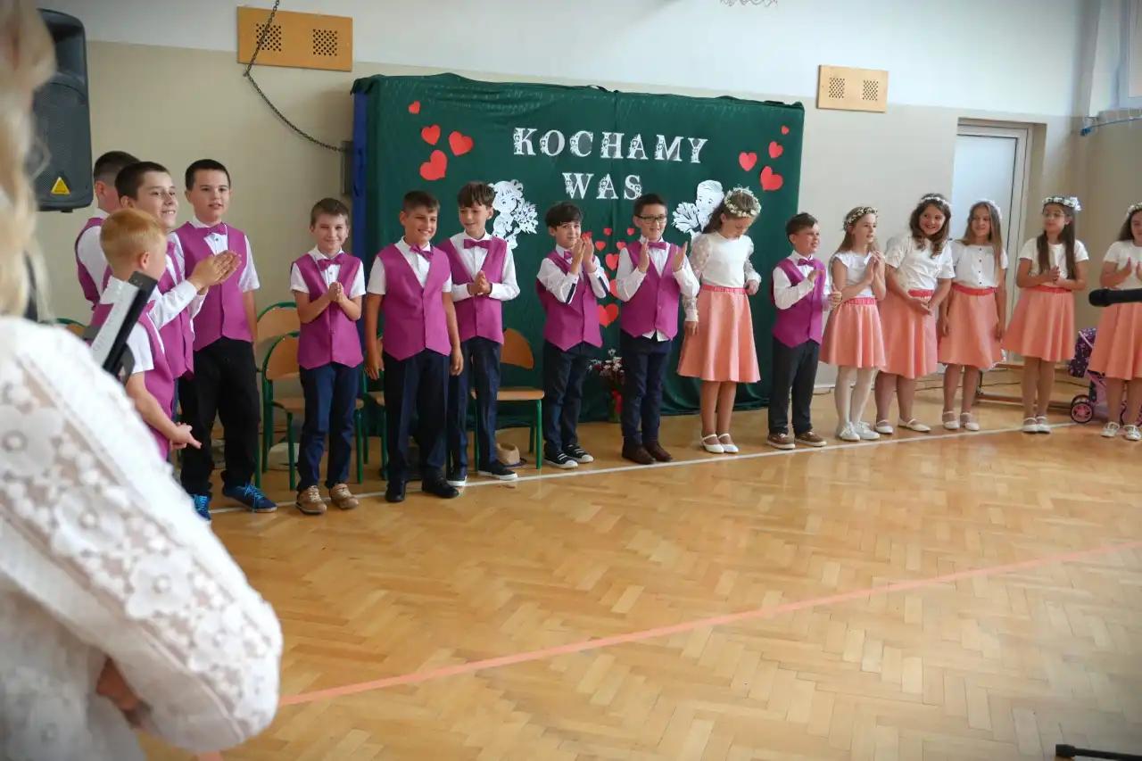 Pełen ciepła Dzień Rodziny w Szkole Podstawowej w Siarach