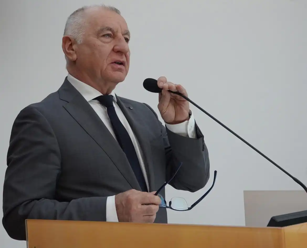 Inwestycje w oświacie i kontynuacja modernizacji dróg wśród tematów Sesji Rady Powiatu Nowosądeckiego