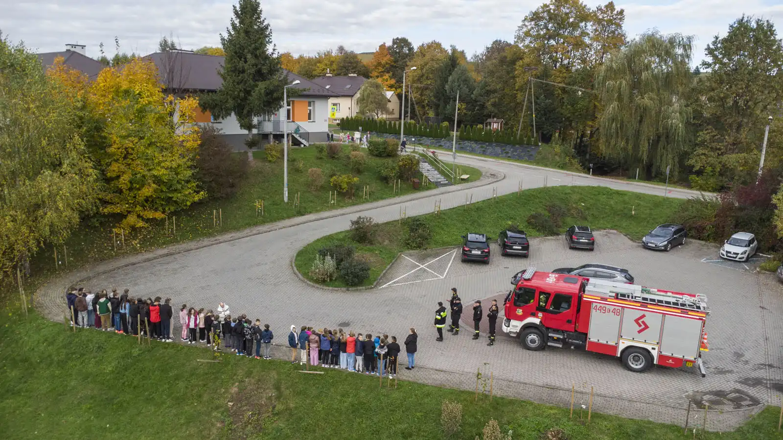 Bezpieczne szkoły. Próbna ewakuacja w Sękowej i Siarach