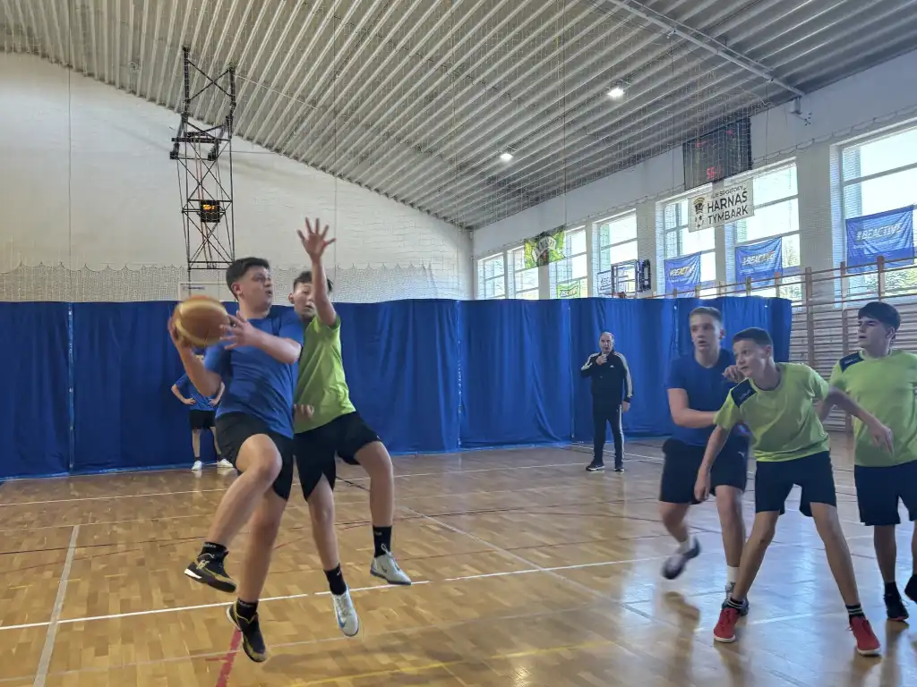 Sportowe emocje w Tymbarku. Zakończono Gminny Turniej Koszykówki 3x3