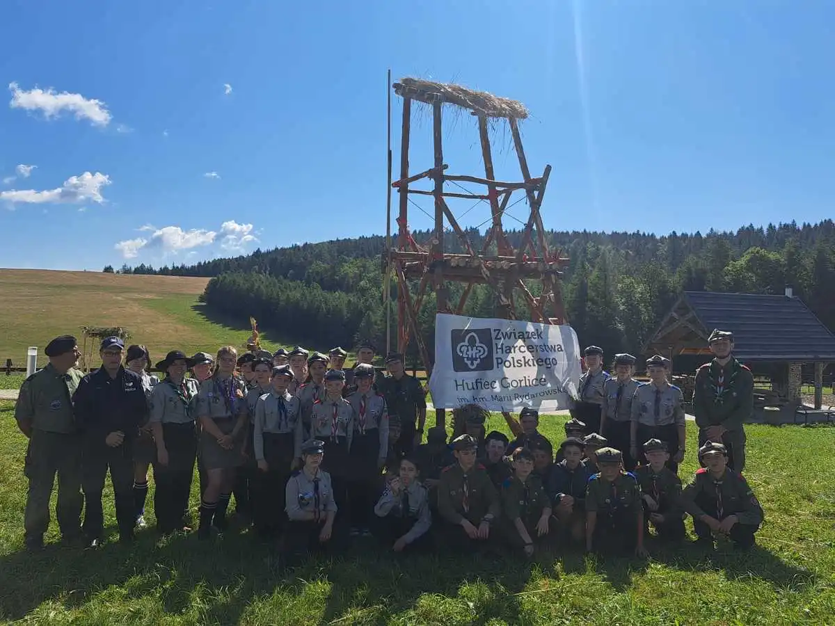 Policjanci odwiedzili harcerzy w Krzywej. Bezpieczeństwo przede wszystkim