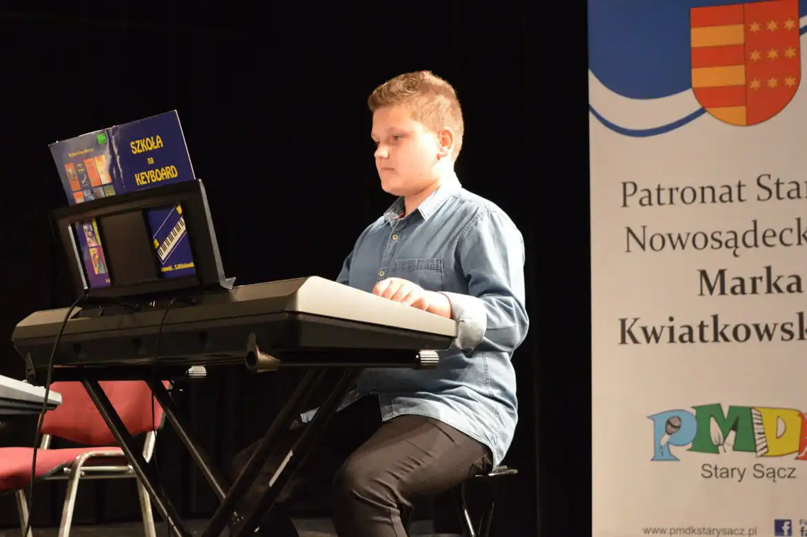 Stary Sącz: XX Powiatowy Konkurs Młodych Muzyków grających na Keyboardzie