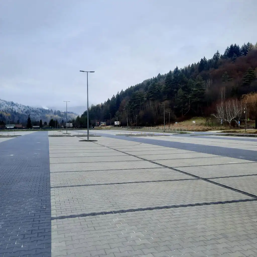 Parking w Krynicy-Zdroju z opłatami. Nowe zasady i ceny dzierżawy miejsc