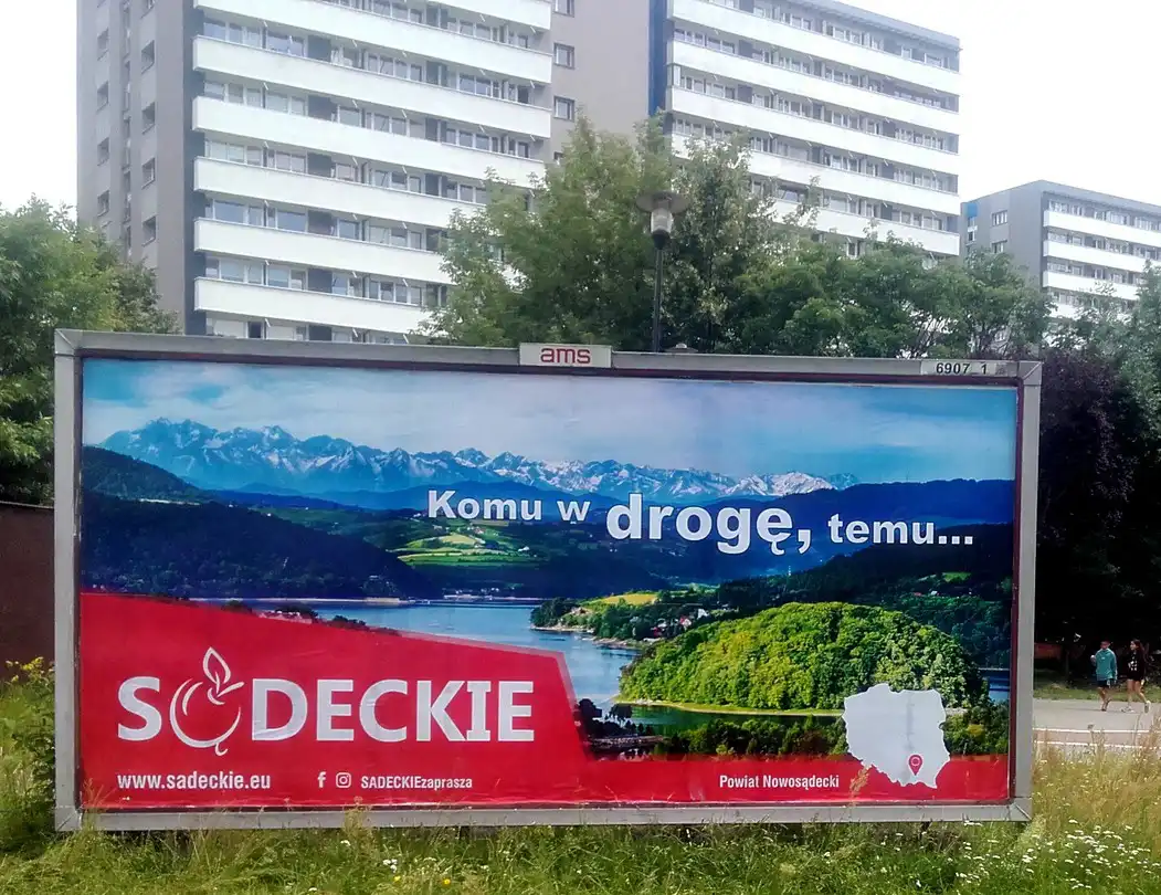 Powiat nowosądecki ruszył z ogólnopolską kampanią "Komu w drogę temu Sądeckie"