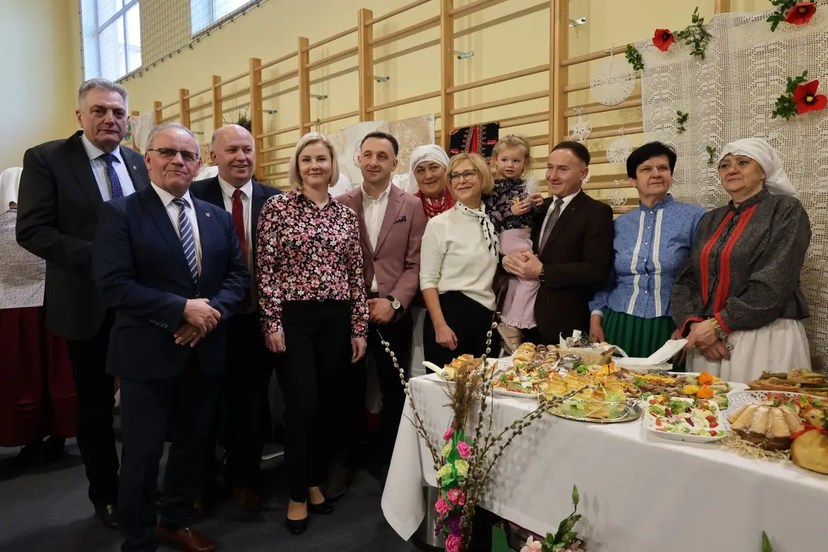Tradycja, smak i śpiew. XII Przegląd Kół Gospodyń Wiejskich w Polnej