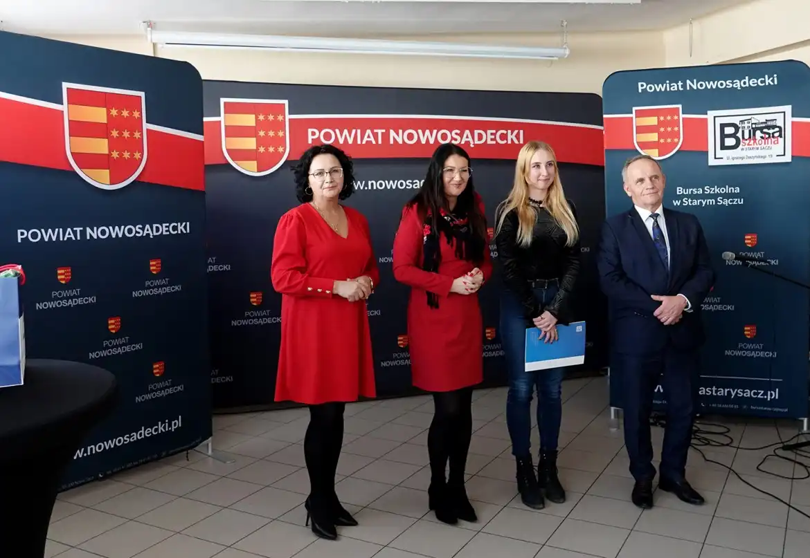 W Bursie Szkolnej w Starym Sączu odbyły się eliminacje powiatowe do 68. Ogólnopolskiego Konkursu Recytatorskiego