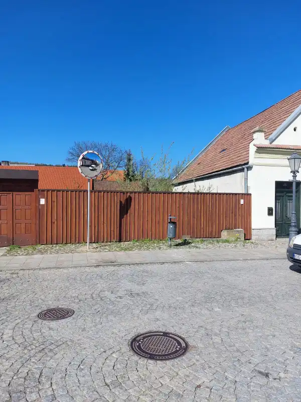 Stary Sącz stawia na bezpieczeństwo. Nowe progi na drogach