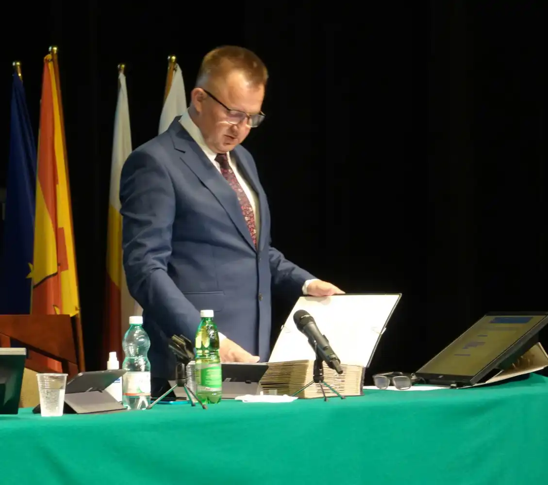 Zarząd Powiatu Nowosądeckiego z jednogłośnym absolutorium