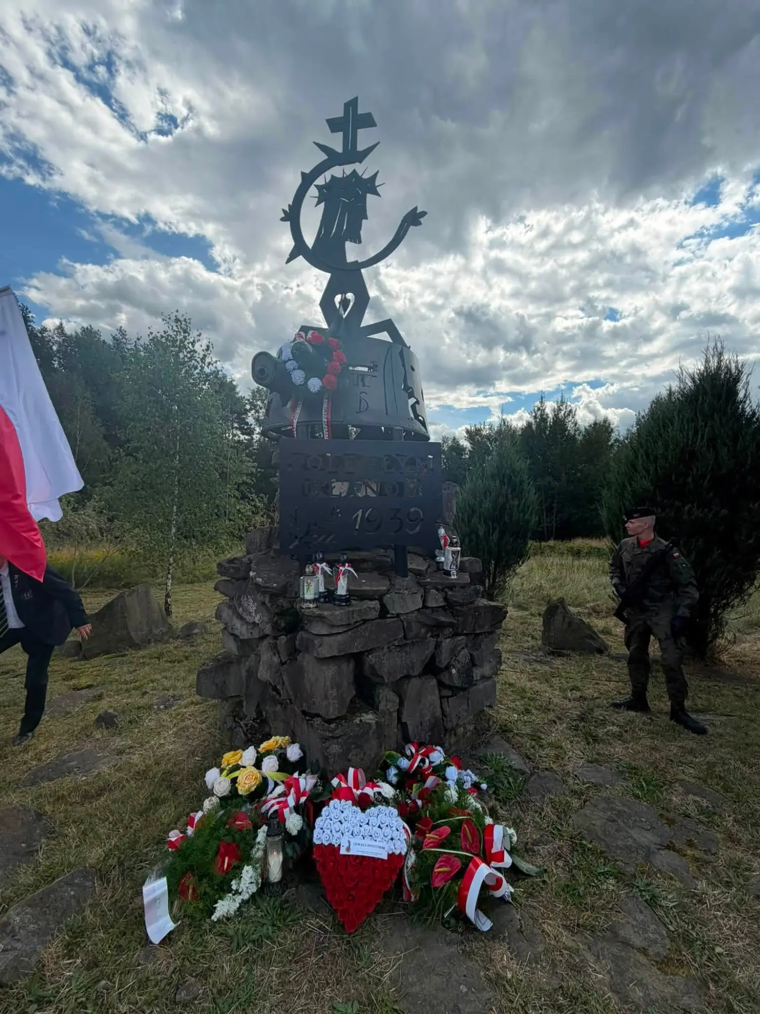 W Kasinie Wielkiej uczczono poległych żołnierzy. „Pamięć - najwyższą formą szacunku”