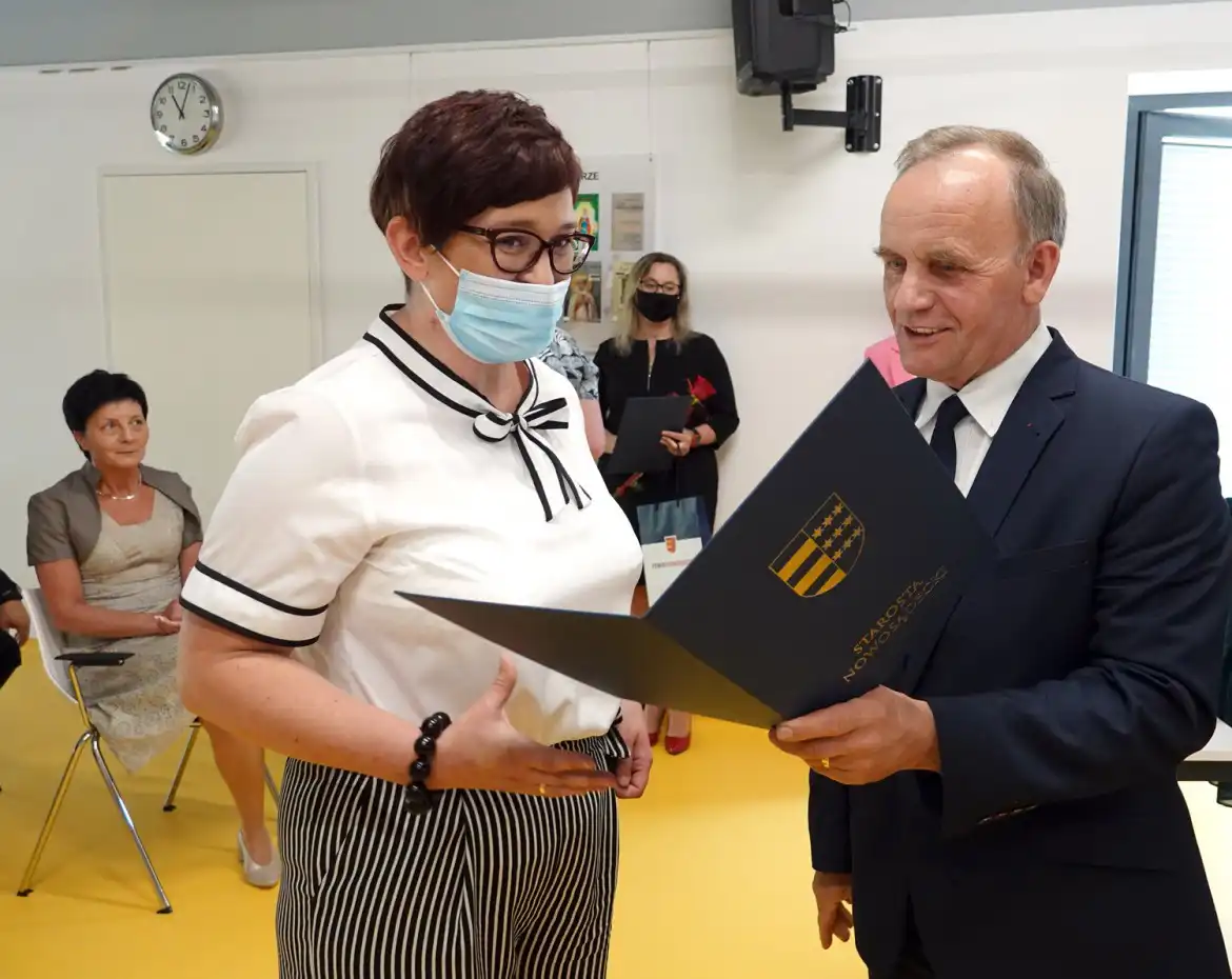 Dzień Bibliotekarza w Przysietnicy. Starosta wręczył nagrody za propagowanie czytelnictwa