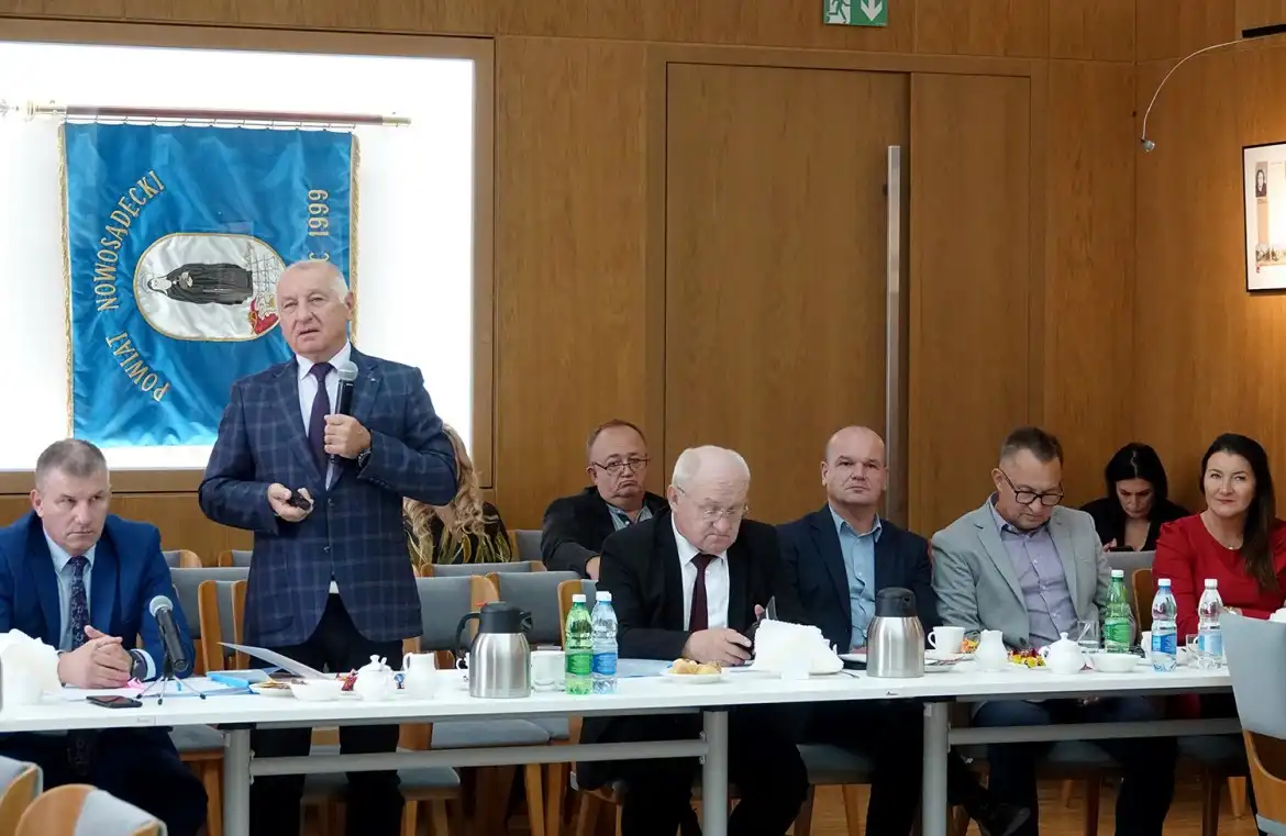 W Starostwie Powiatowym dyskutowano o bezpieczeństwie i inwestycjach drogowych