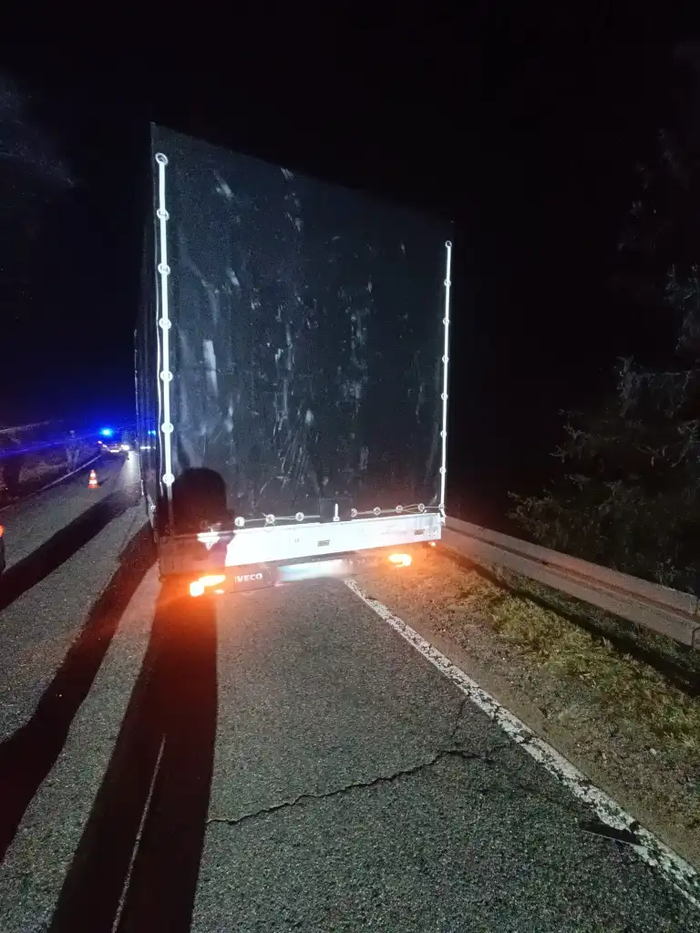 Wypadek na DK75. Dwóch kierowców w szpitalu