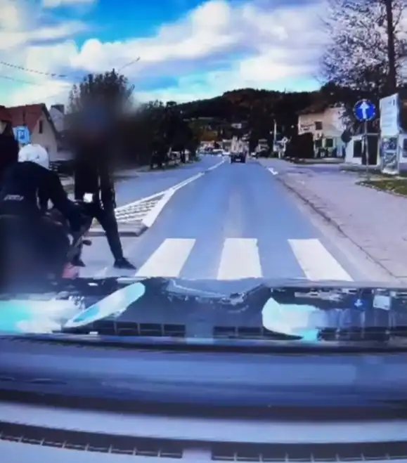Motocyklista z dożywotnim zakazem potrącił pieszego. Świadkowie zatrzymali uciekiniera