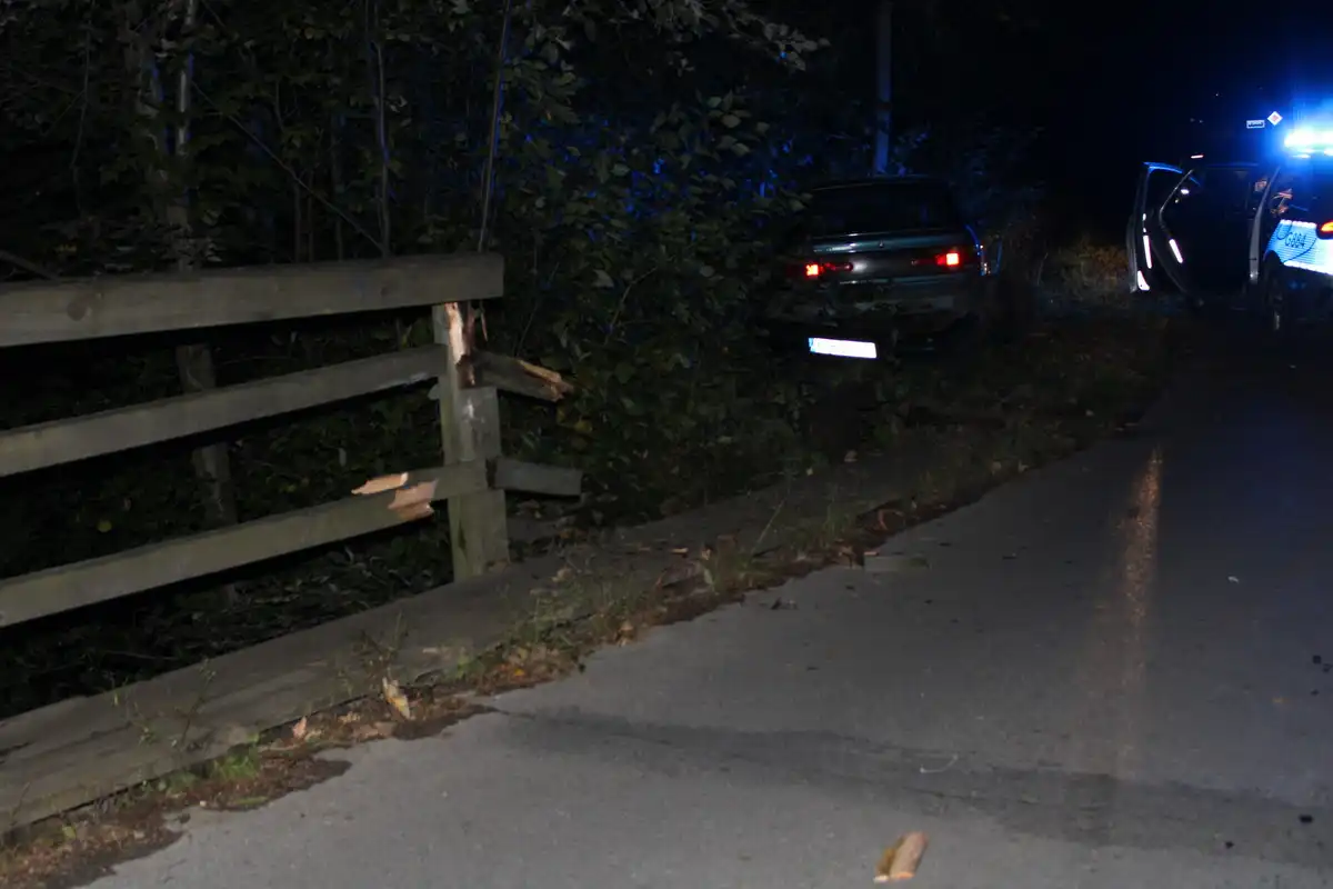 Jechał bez uprawnień i miał przy sobie substancje odurzające. 21-latek zatrzymany po pościgu przez gorlickich policjantów