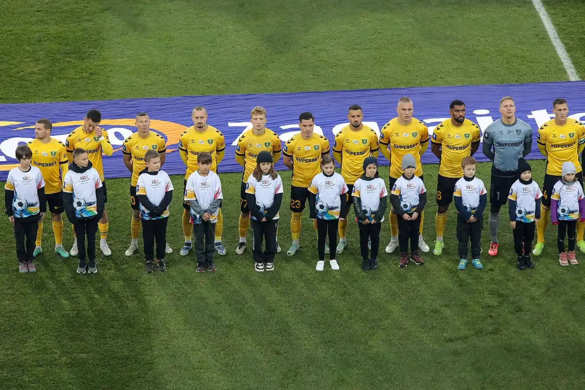 Dziecięca Eskorta z Tęgoborzy na Stadionie Cracovii. Niezapomniana przygoda
