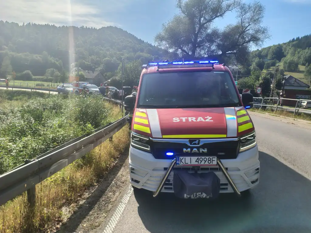 Kolizja w Piekiełku. Interweniowała straż i policja