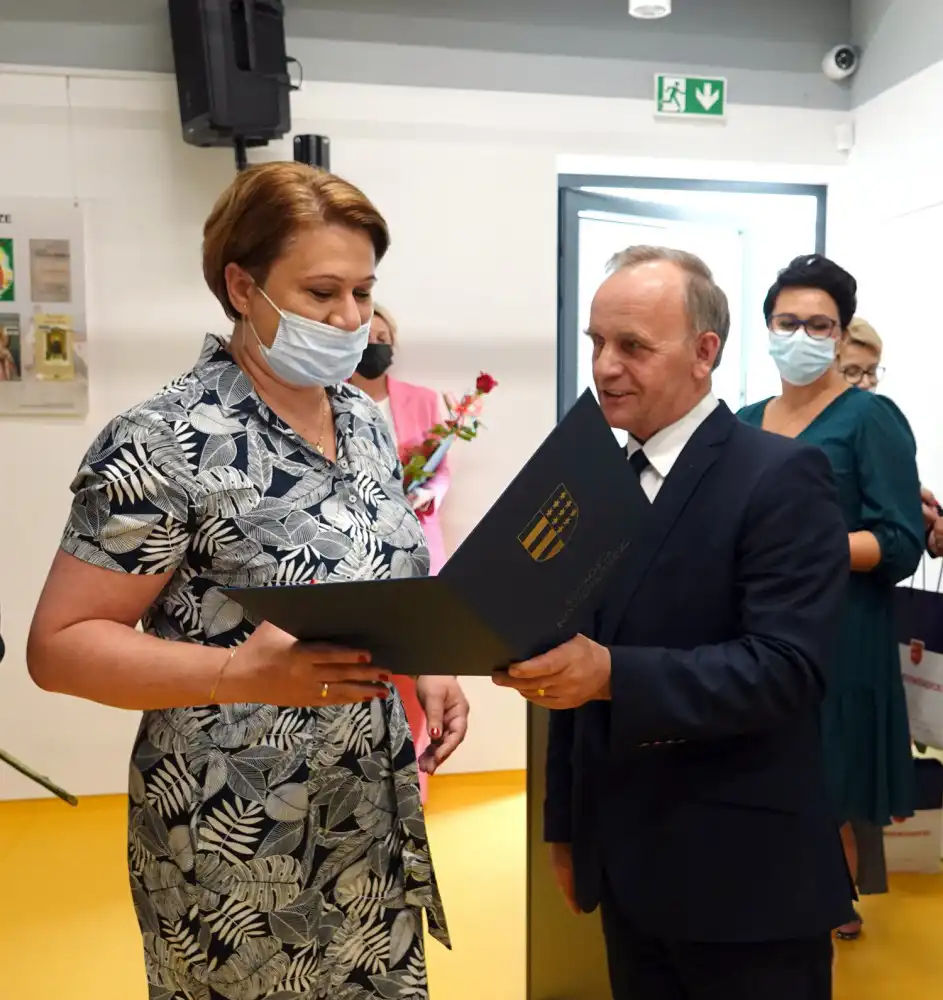 Dzień Bibliotekarza w Przysietnicy. Starosta wręczył nagrody za propagowanie czytelnictwa