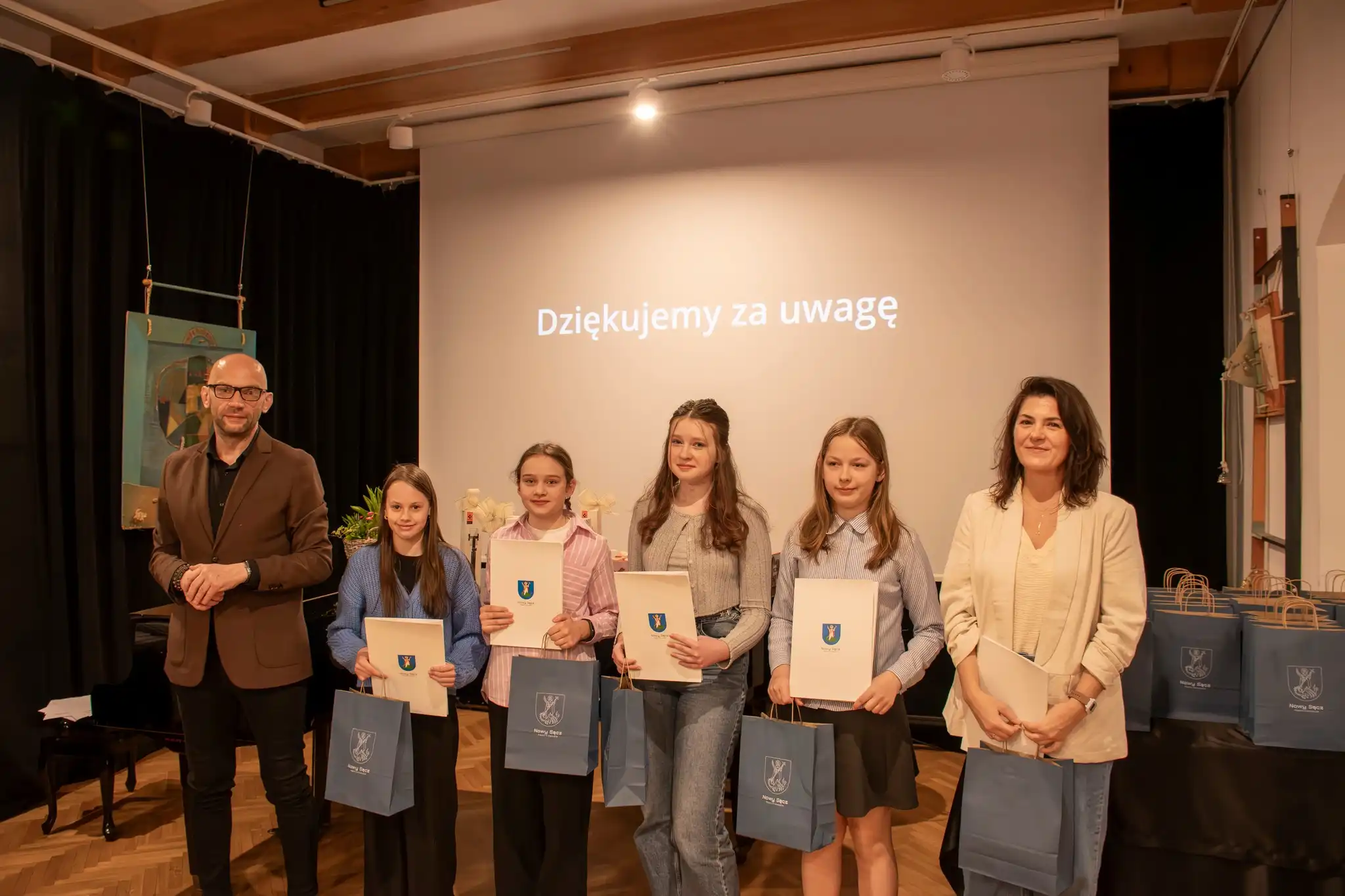 Młodzi mistrzowie recyklingu nagrodzeni w Nowym Sączu