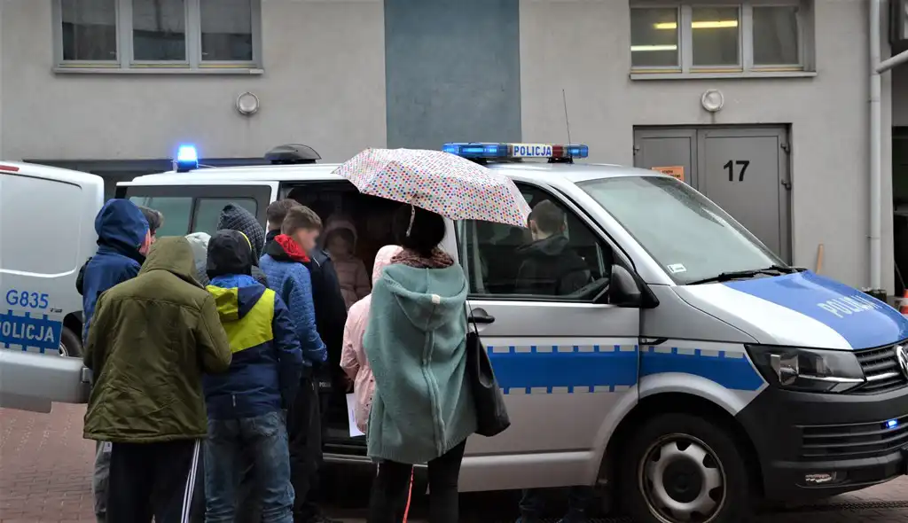Uczniowie odwiedzili sądecka Komendę Policji