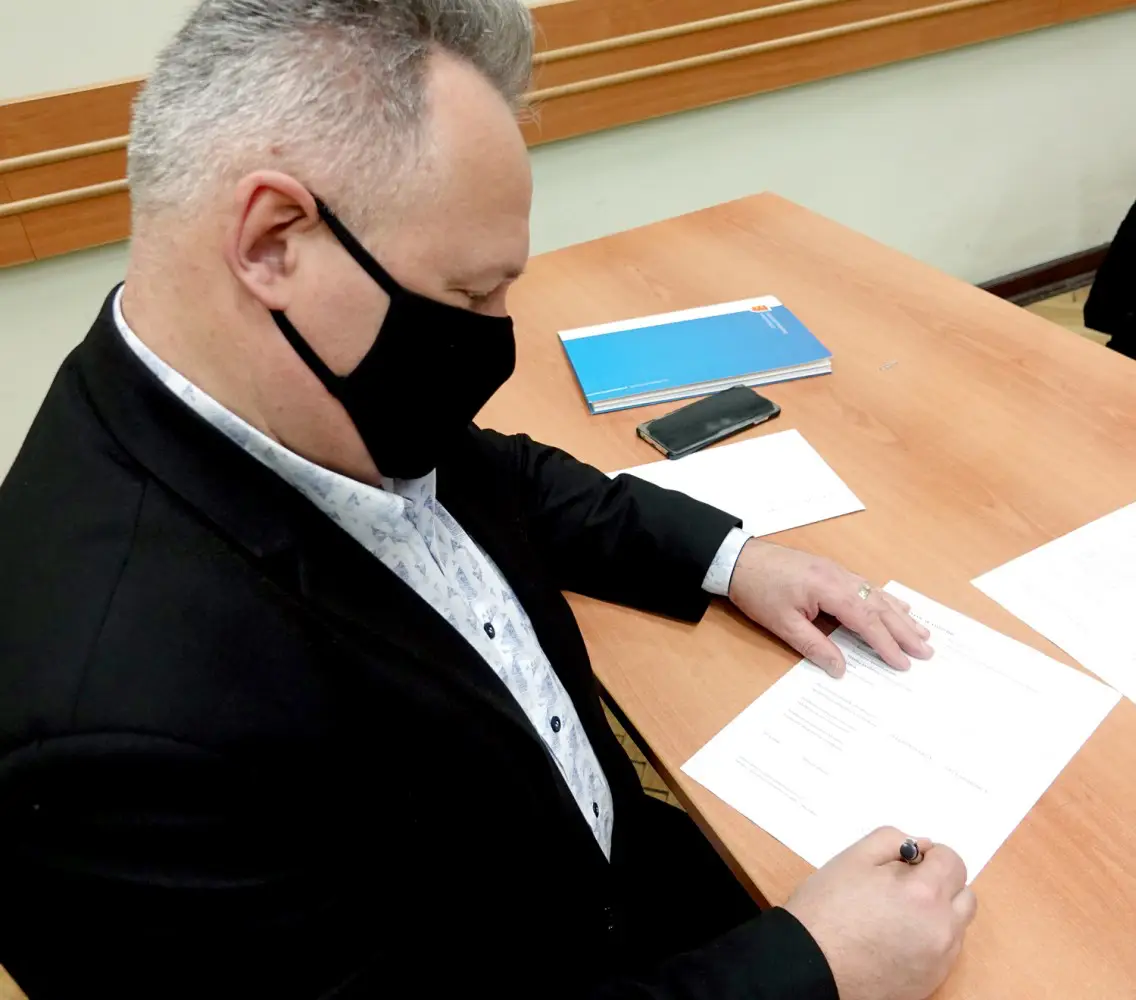Nowy Sącz: W Starostwie podpisano umowy na prowadzenie Szkółek ginących zawodów w 2021 roku