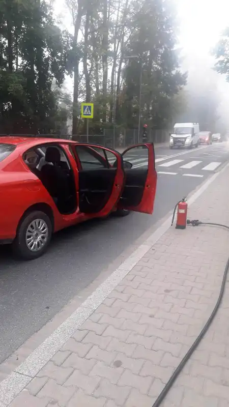 Kolizja na ul. Kraszewskiego w Krynicy-Zdroju. Zderzyły się trzy osobówki