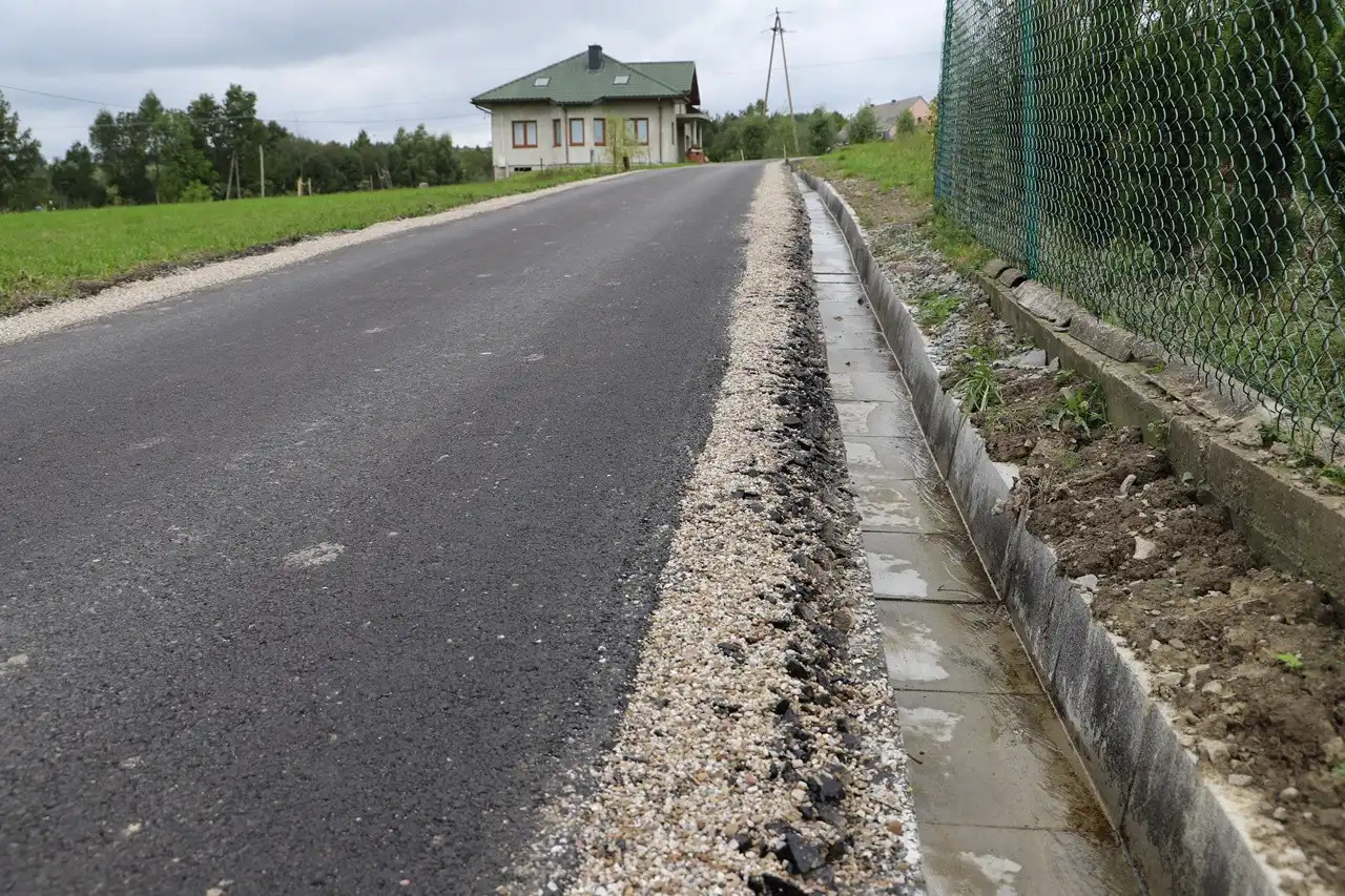 W tych miejscowościach zmodernizowano wewnętrzne drogi gminne