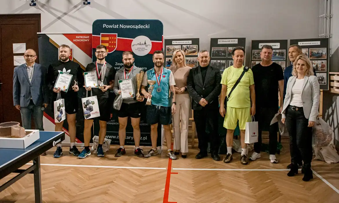 Tenisowy memoriał w ZS w Starym Sączu