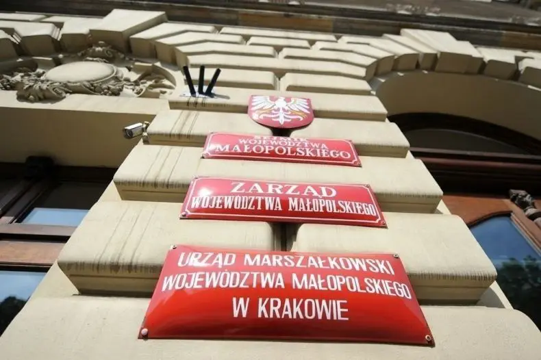 Atak złośliwego oprogramowania szyfrującego pliki na UMWM. Atakujący zażądał zapłaty okupu