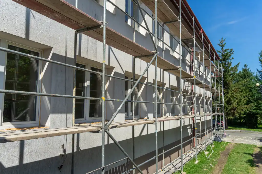 Trwa modernizacja budynku Zespołu Szkolno-Przedszkolnego w Stróżach