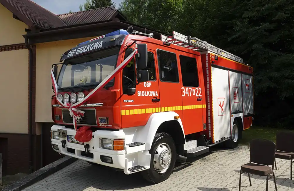 Strażacy z Siołkowej otrzymali nowy wóz bojowy