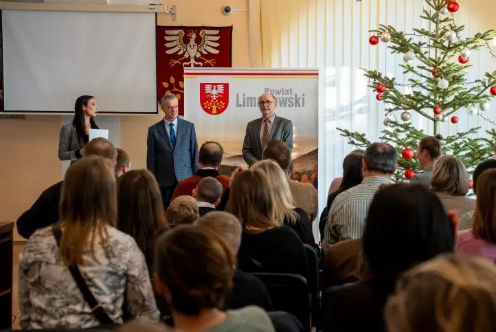Tradycja i kreatywność w świątecznych dekoracjach. Podsumowanie konkursu w Limanowej