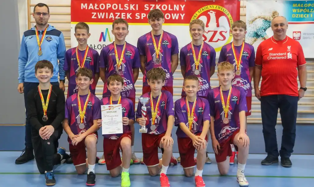SP Korzenna wicemistrzem Małopolski. Świetny turniej w Kamienicy