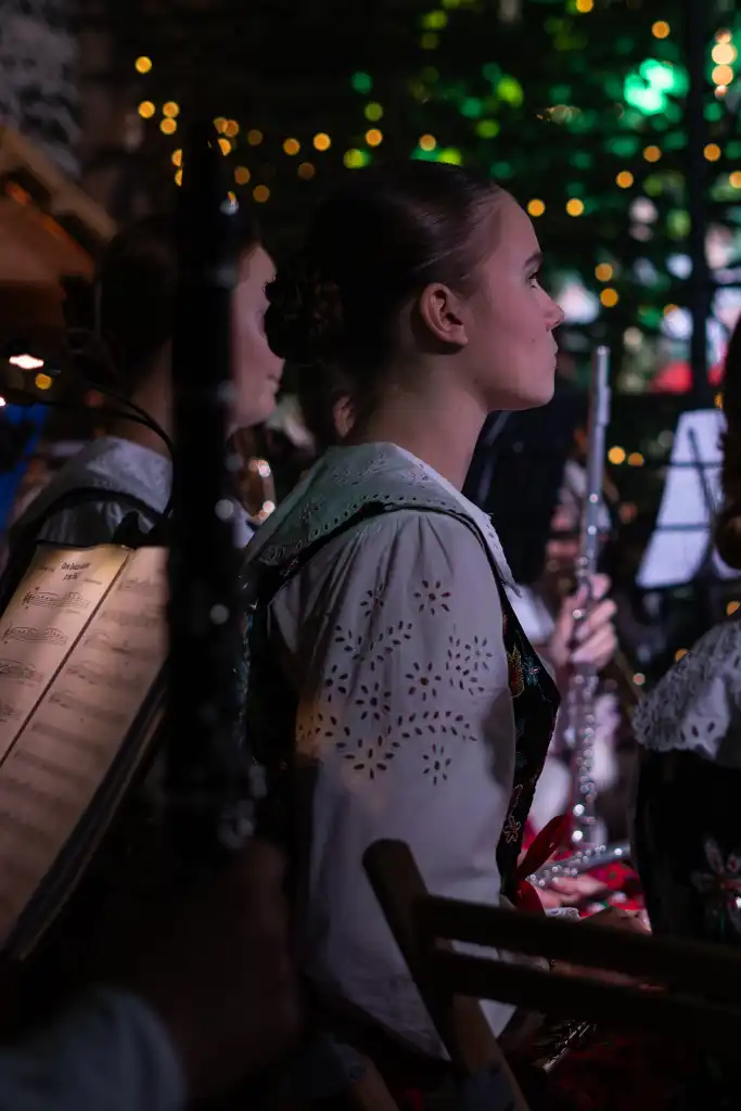 Muzyczna odyseja w świetle iluminacji. Zagórzański Koncert Noworoczny