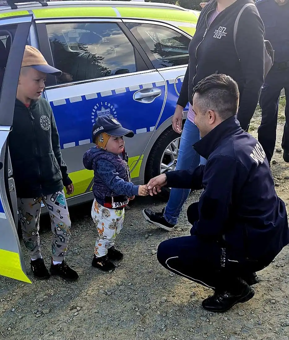 Męcina: policjanci uczyli najmłodszych, jak bezpiecznie spędzać czas