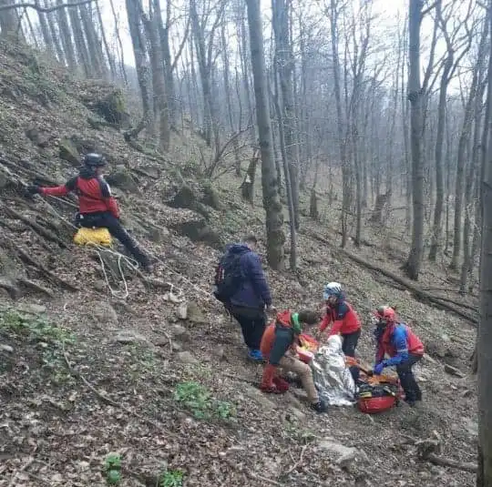 Wypadek na szlaku granicznym w rejonie Lackowej. Interweniowali goprowcy