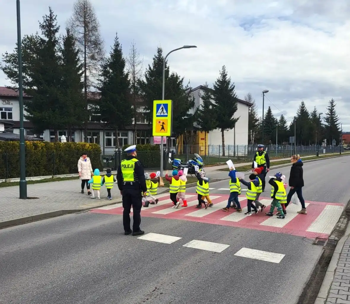 „Bądź Widoczny – Daj Szansę Kierującemu”. Początek wiosny z sądecką drogówką