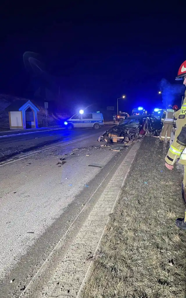 Wypadek na DK75 w Nowej Wsi. Jedna osoba w szpitalu