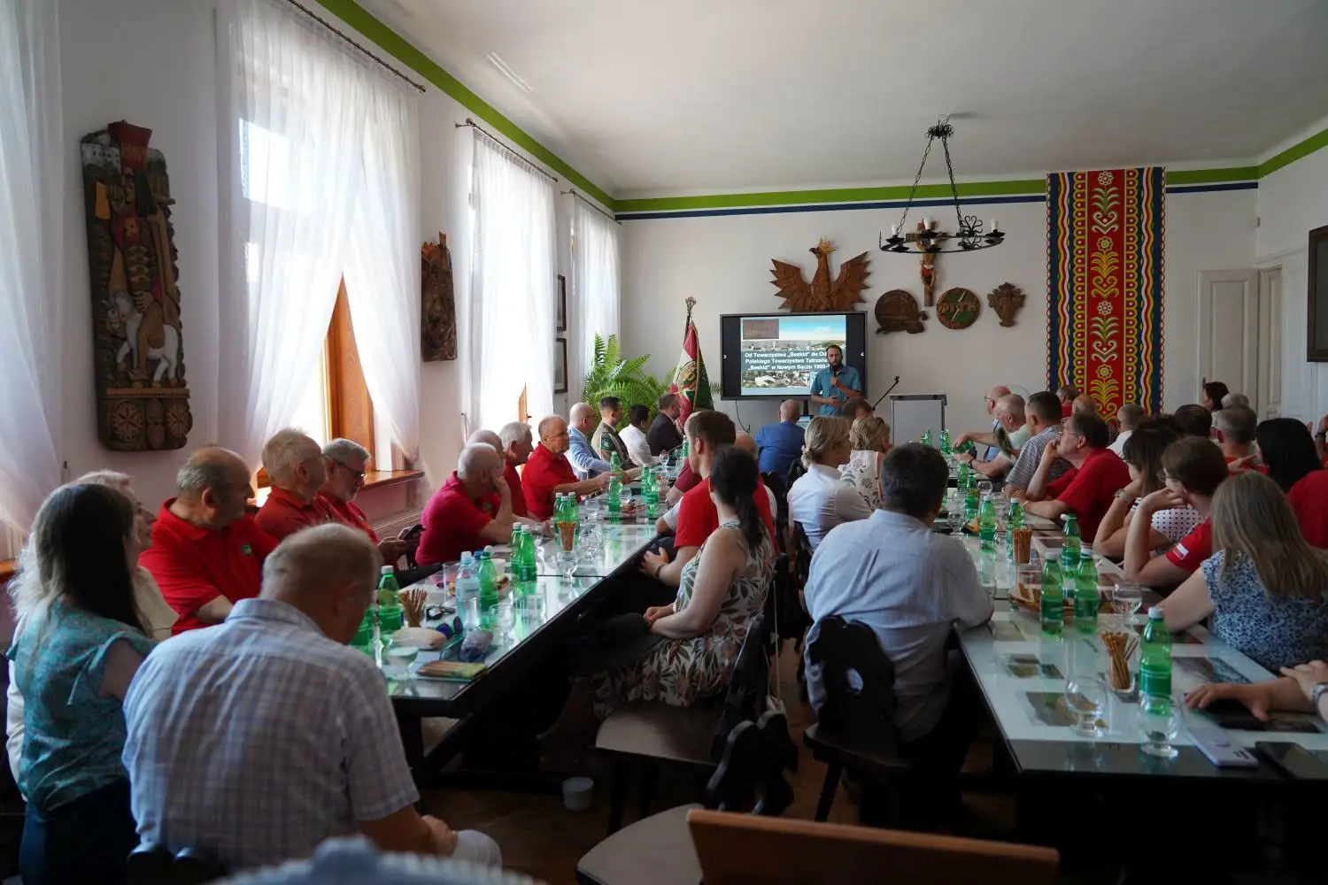 120 lat PTTK „Beskid” w Nowym Sączu. Zasłużeni działacze odebrali prestiżowe odznaczenia