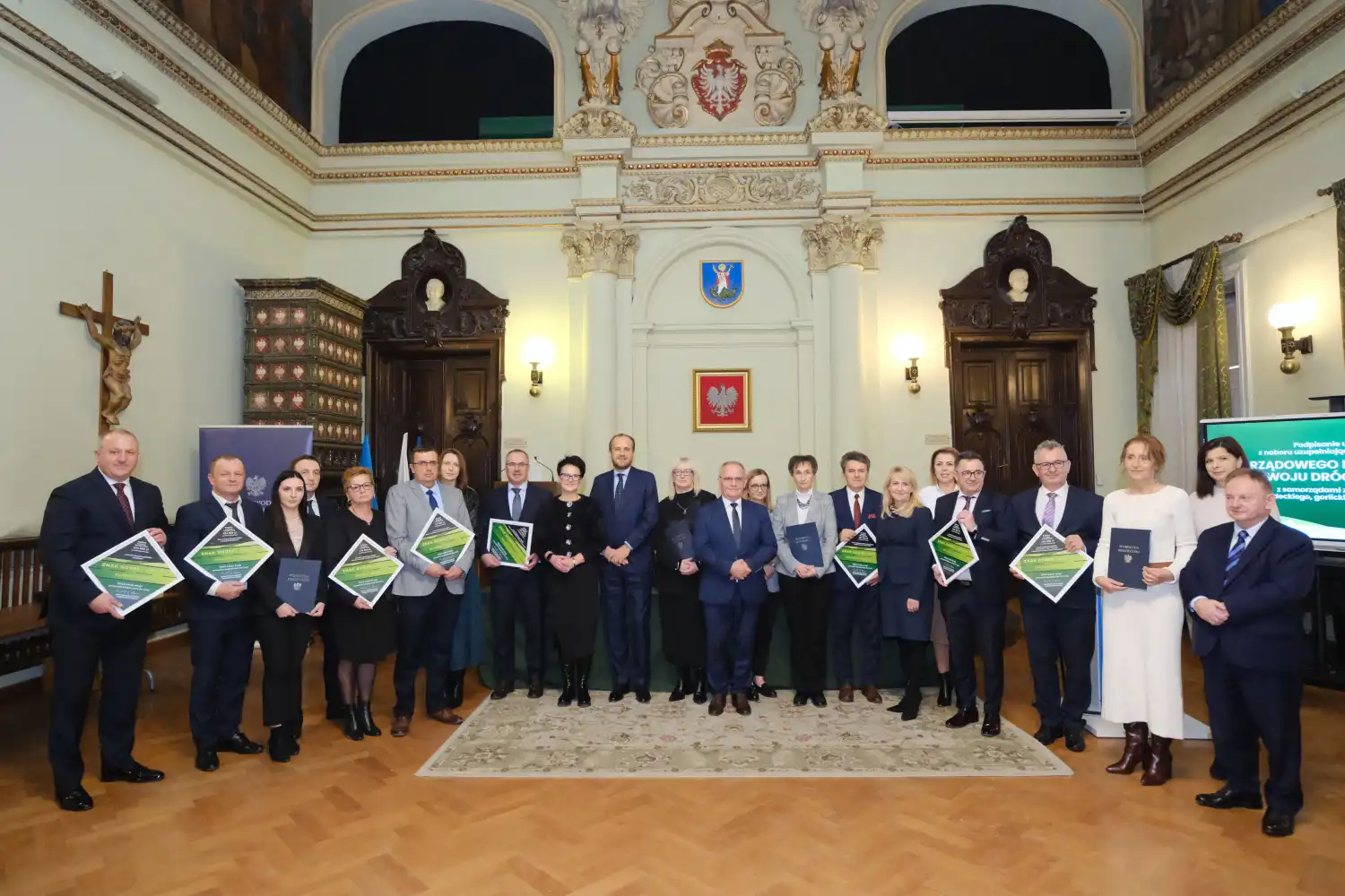 Ponad 5,7 mln zł na drogi w regionie nowosądeckim, gorlickim i limanowskim