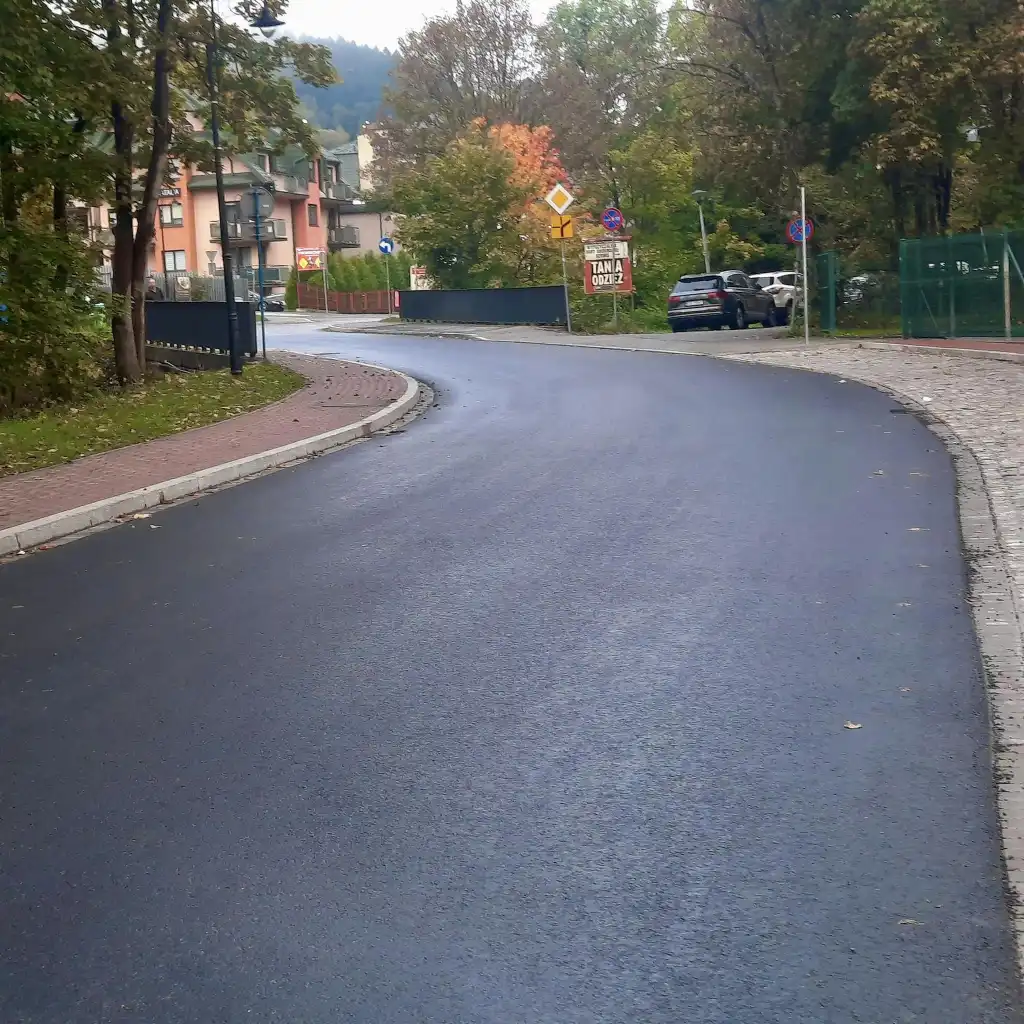 Od dorożek do targowiska – ul. Dąbrowskiego po gruntownej modernizacji